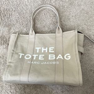 Marc Jacobs Large Tote LIKE NEW